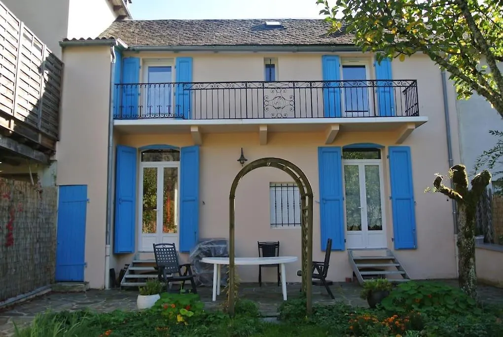 Gite Des Hirondelles Vic-sur-Cere