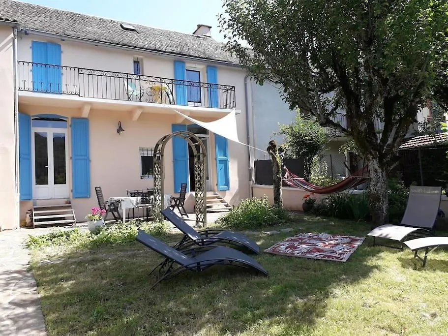Gite Des Hirondelles Vic-sur-Cere